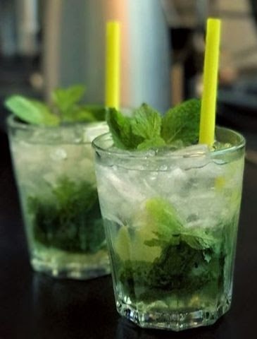 Lemongrass-Mint Mojito