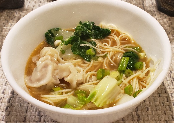 On Tap Oil & Vinegar Wonton Noodle Soup